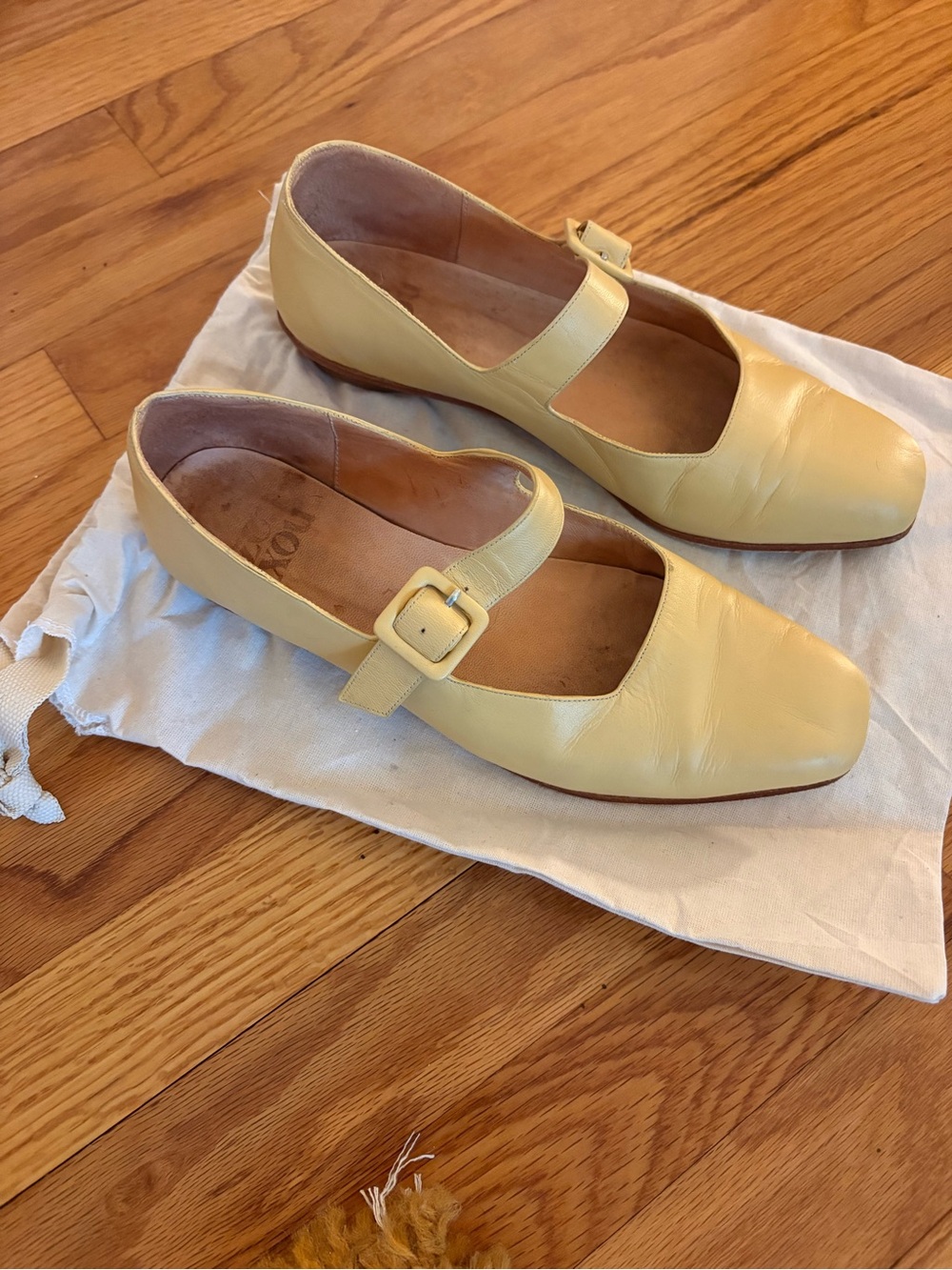 Zou Xou Butter Yellow Mary Jane’s size 9 - Picture 2 of 5